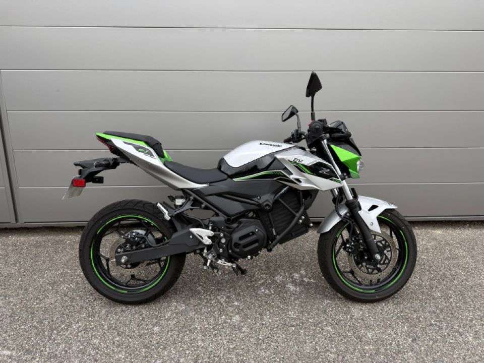 KAWASAKI Z-125 4