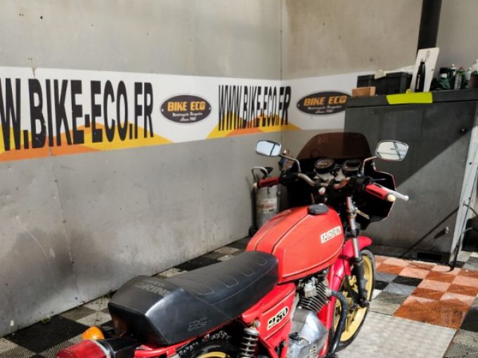 MOTO MORINI MOTO MORINI 4