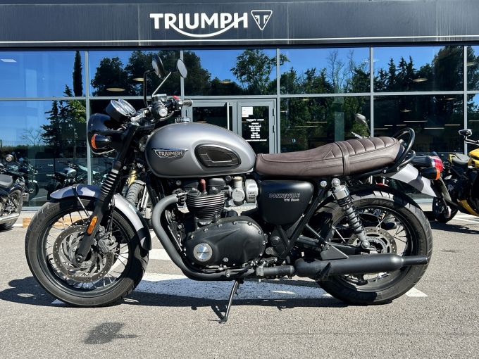 TRIUMPH BONNEVILLE T120 4