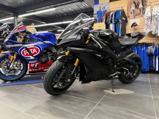 YAMAHA YZF-R6 RACE - 2025