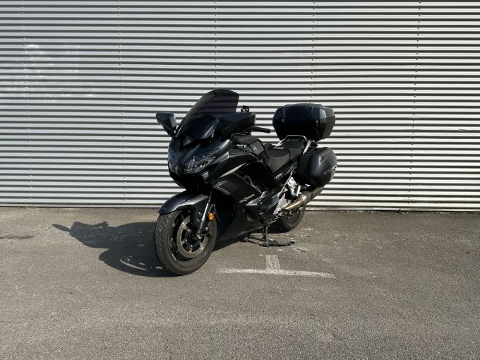 YAMAHA FJR 1300 AS 4
