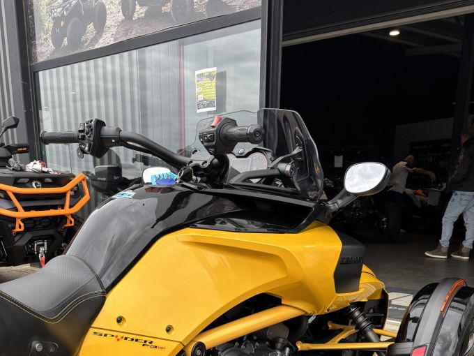 CAN-AM SPYDER F3-S 4