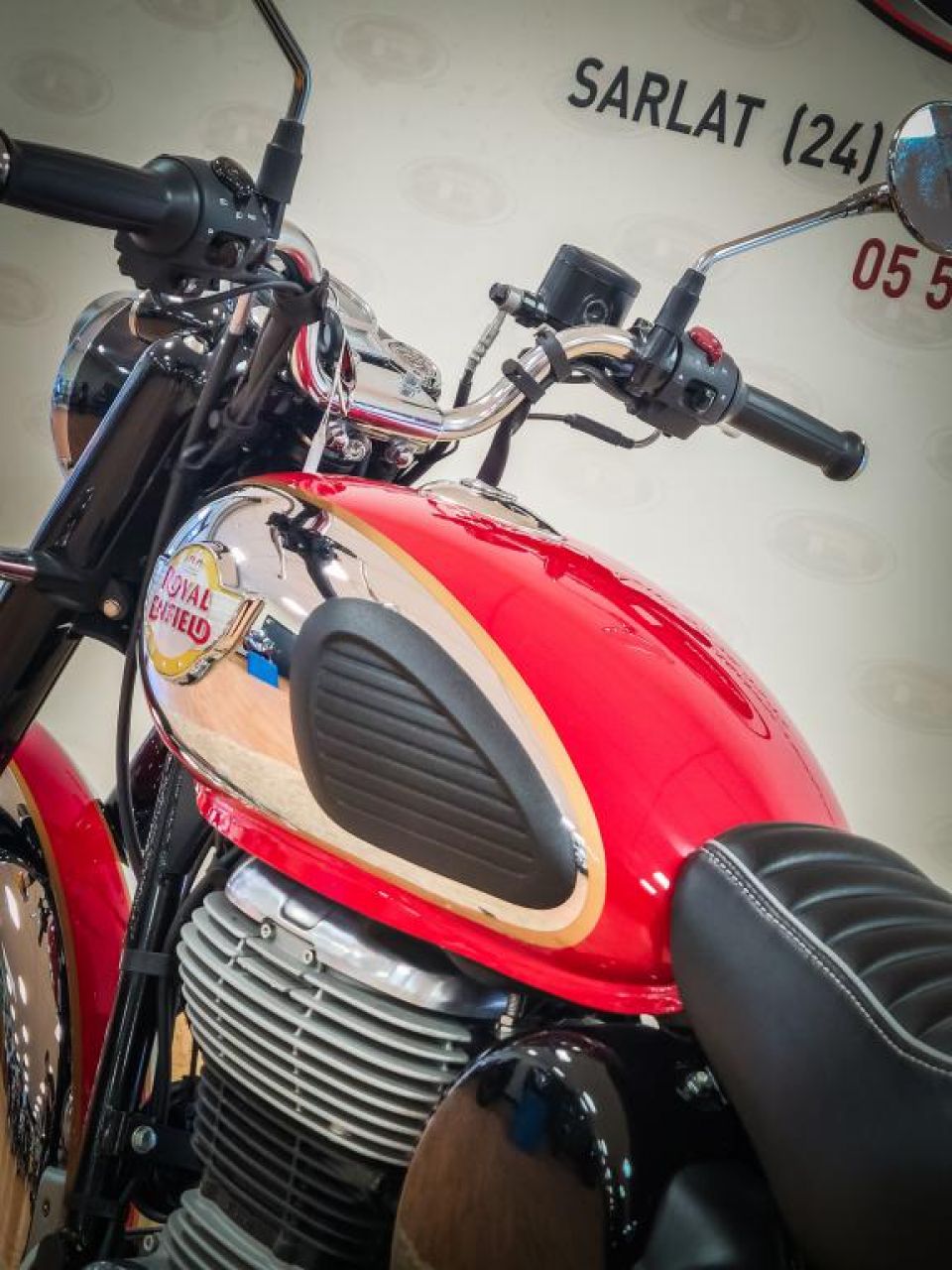 ROYAL ENFIELD CLASSIC 350 CHROME 4