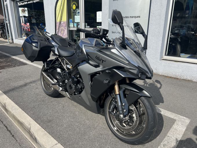 SUZUKI GSX-S 1000 GT 4