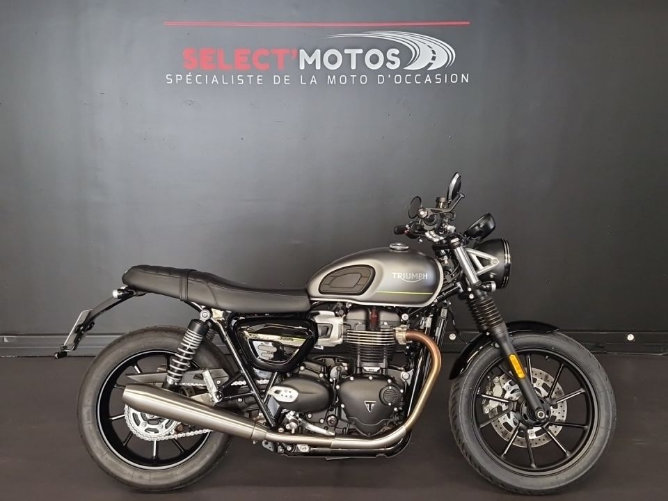 TRIUMPH SPEED TWIN 900 4