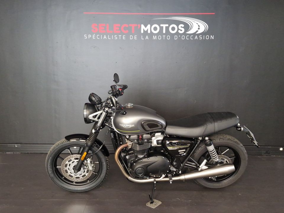TRIUMPH SPEED TWIN 900 4