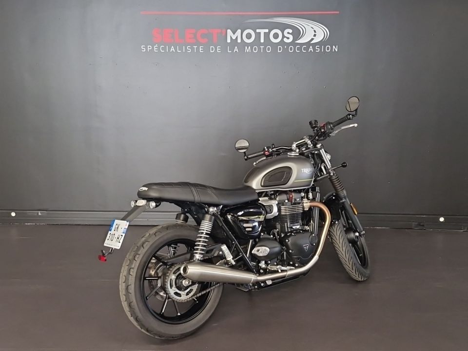 TRIUMPH SPEED TWIN 900 4