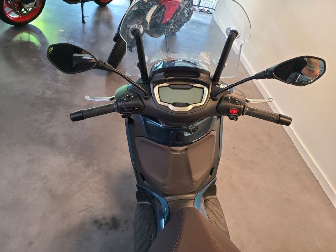 PIAGGIO BEVERLY 400 4