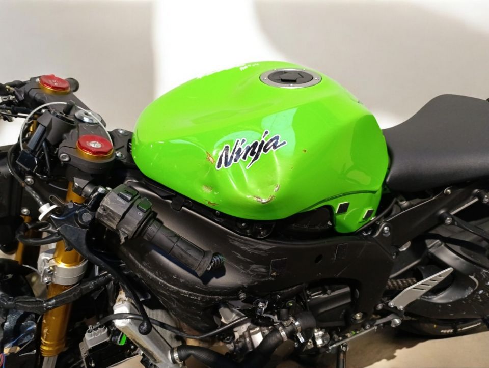 KAWASAKI ZX-6R 636 4