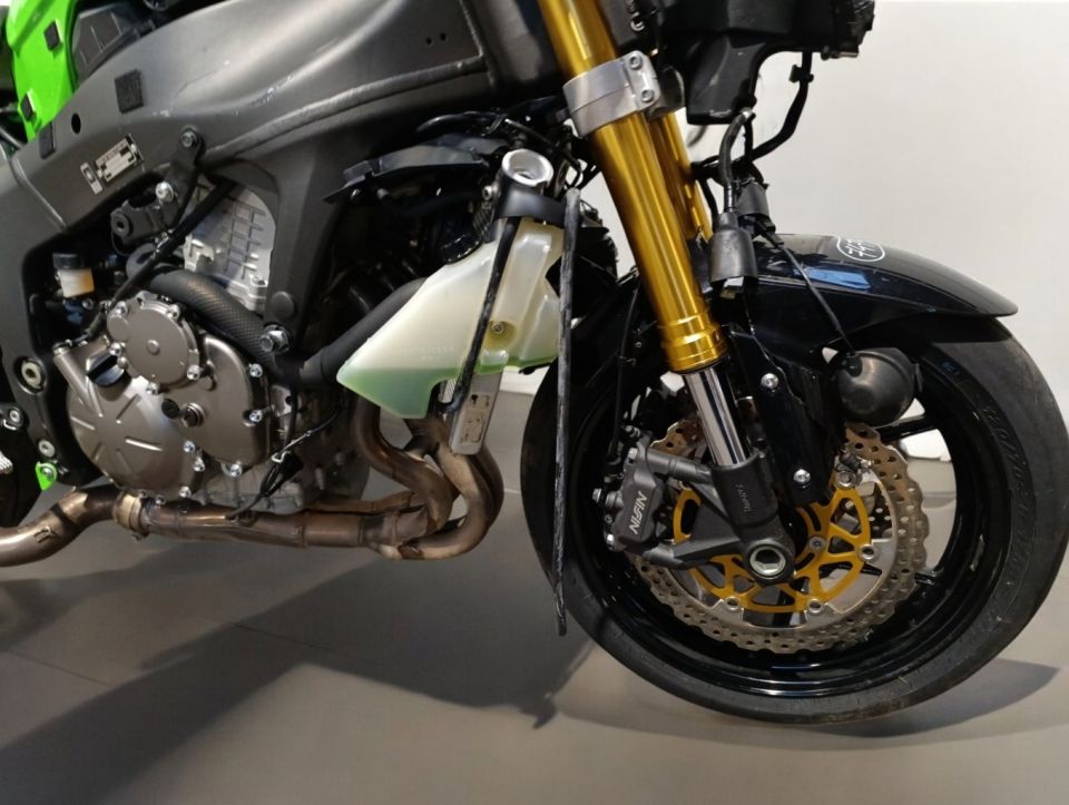 KAWASAKI ZX-6R 636 4