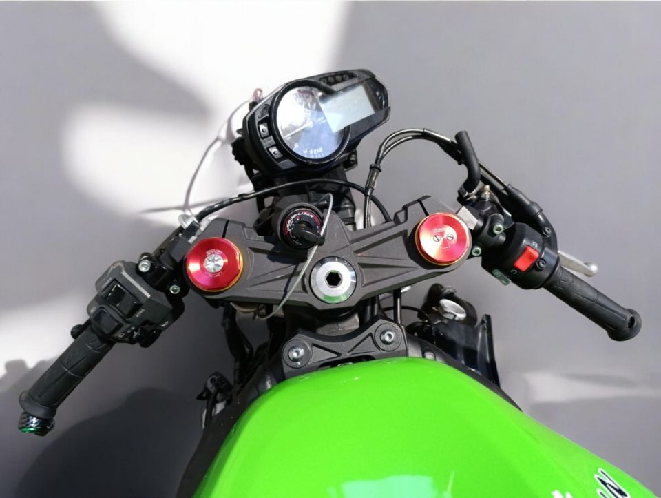 KAWASAKI ZX-6R 636 4