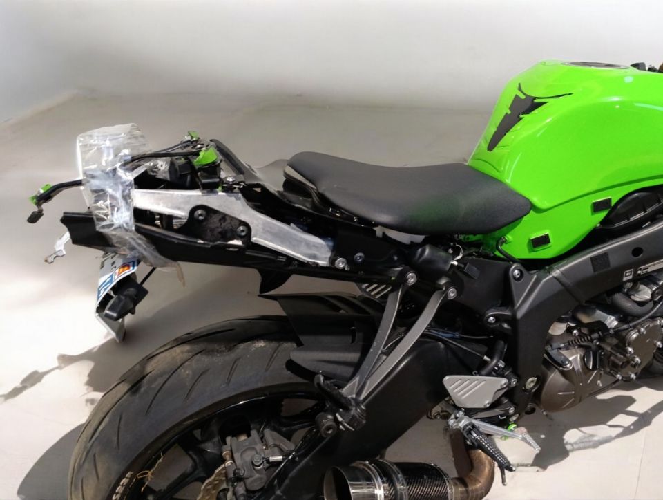 KAWASAKI ZX-6R 636 4