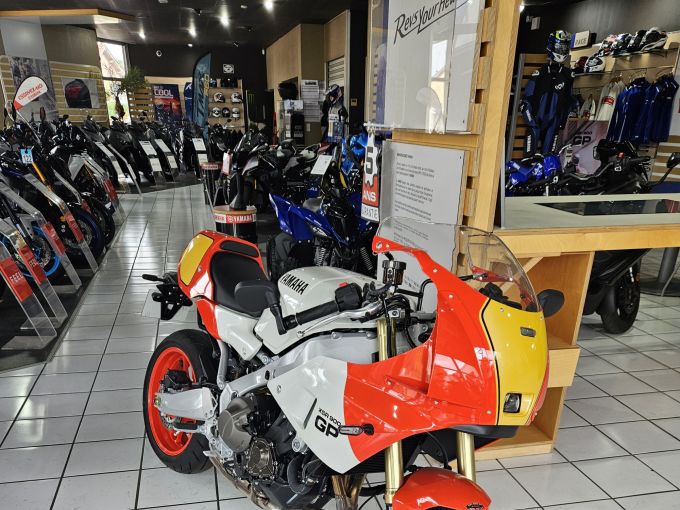 YAMAHA XSR 900 GP 35KW 4