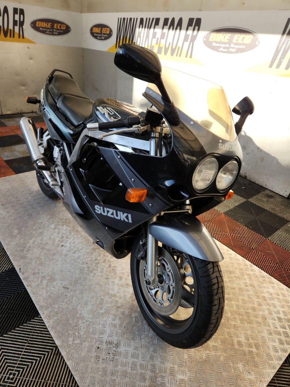 SUZUKI GSX-R 1100 4