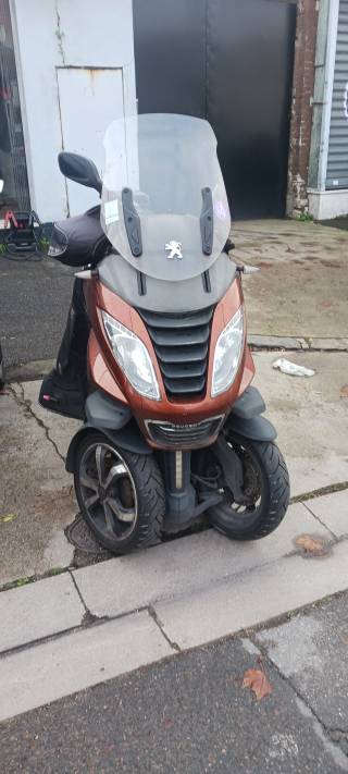 PEUGEOT METROPOLIS 400 - 2017