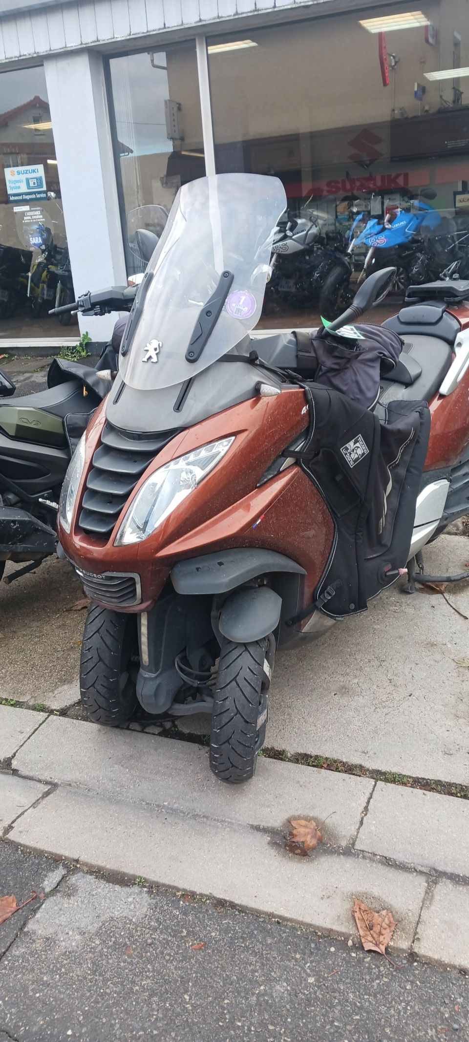 PEUGEOT METROPOLIS 400 4