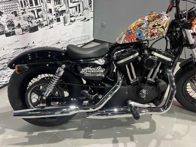 HARLEY-DAVIDSON SPORTSTER FORTY-EIGHT 1200 4