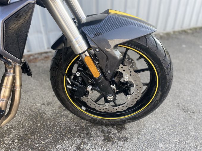 VOGE 525 R 4