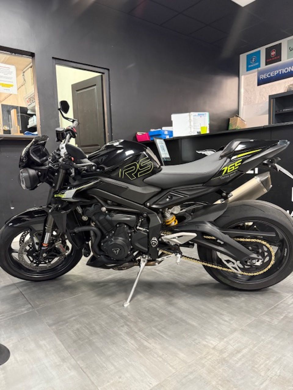 TRIUMPH STREET TRIPLE 765 RS 4