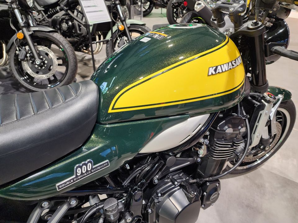 KAWASAKI Z900RS YELLOW BALL 4