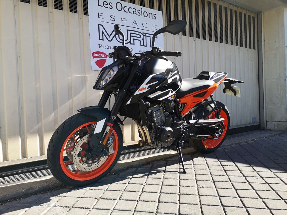 KTM 890 DUKE GP 4