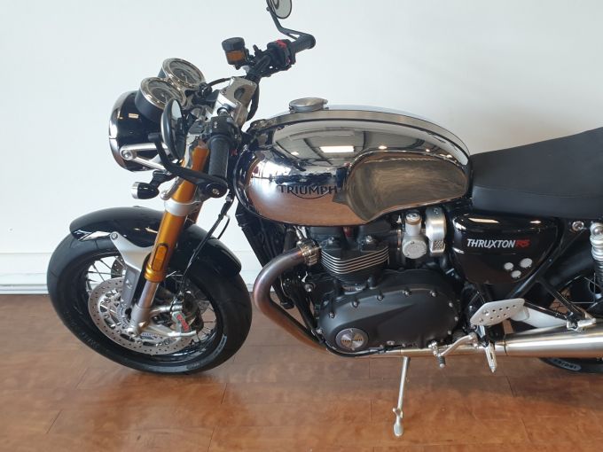 TRIUMPH THRUXTON 1200 RS 4