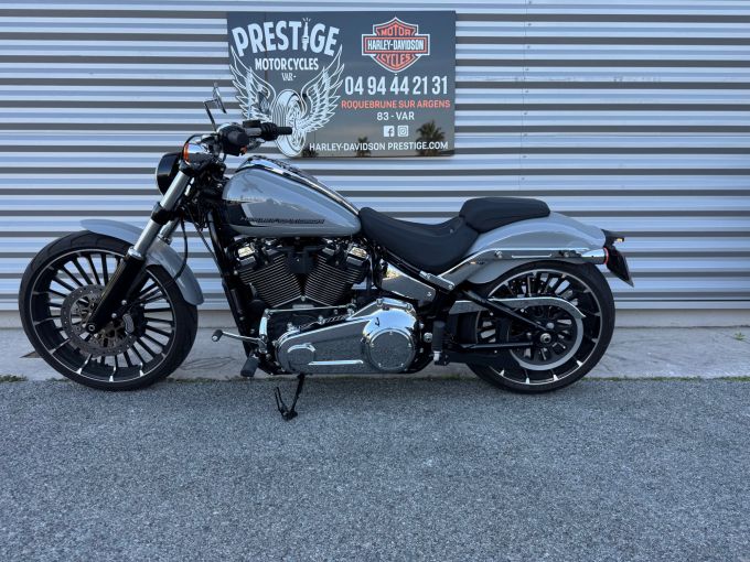 HARLEY-DAVIDSON SOFTAIL BREAKOUT 1923 4