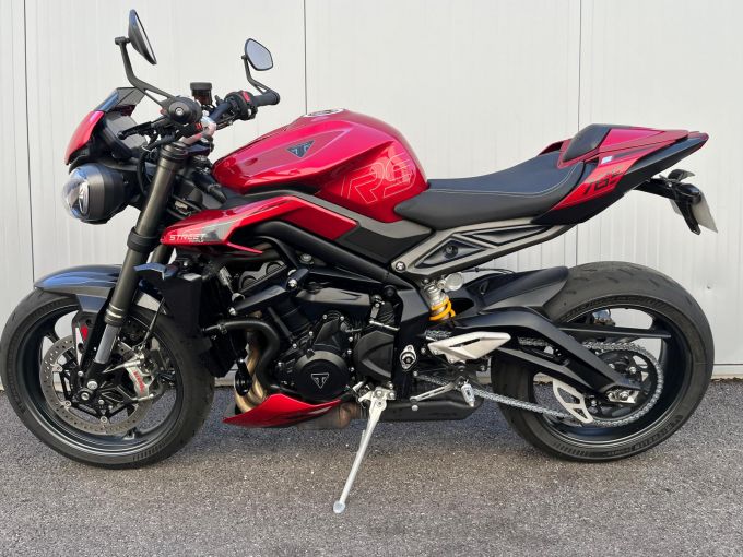 TRIUMPH STREET TRIPLE 765 RS 4