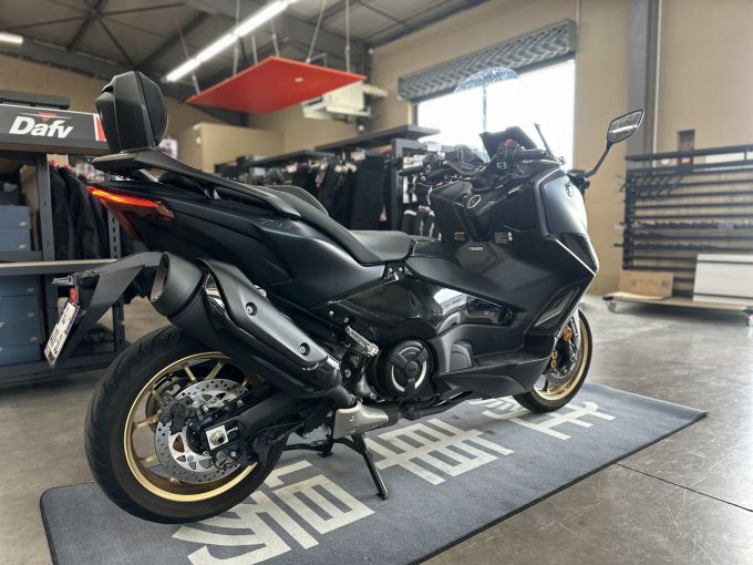 YAMAHA XP T-MAX 560 TECH MAX 4