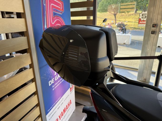 YAMAHA TRICITY 300 4