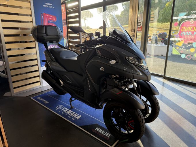 YAMAHA TRICITY 300 4