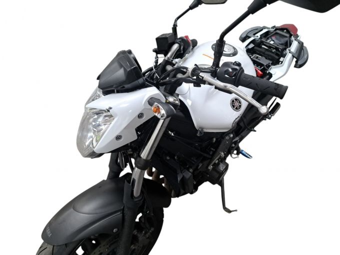 YAMAHA XJ6 4