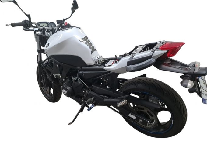 YAMAHA XJ6 4