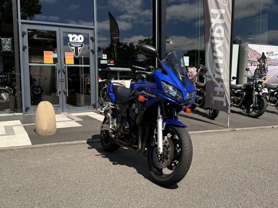 YAMAHA FZS FAZER 4