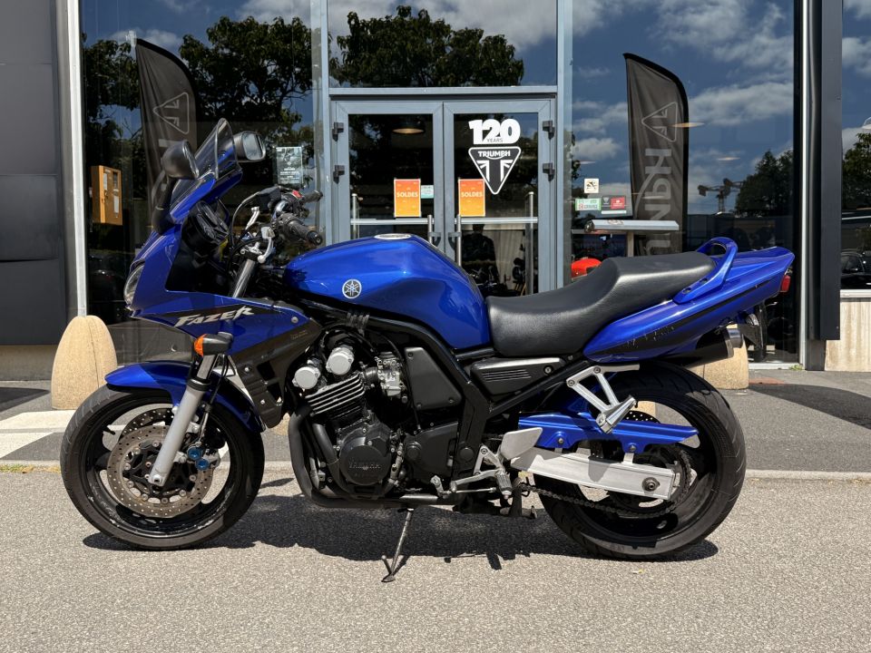 YAMAHA FZS FAZER 4