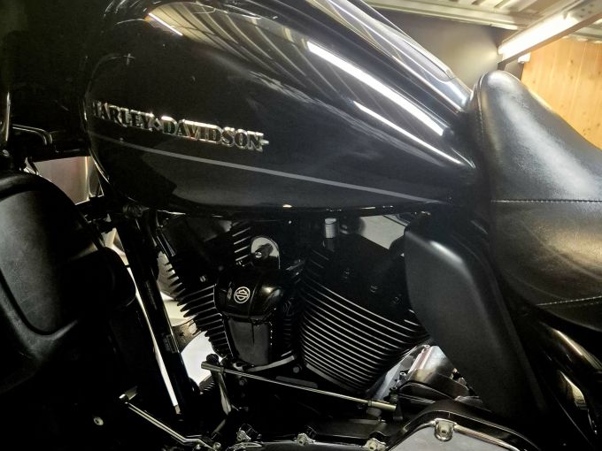 HARLEY-DAVIDSON TOURING ELECTRA GLIDE 1690 ULTRA LIMITED 4