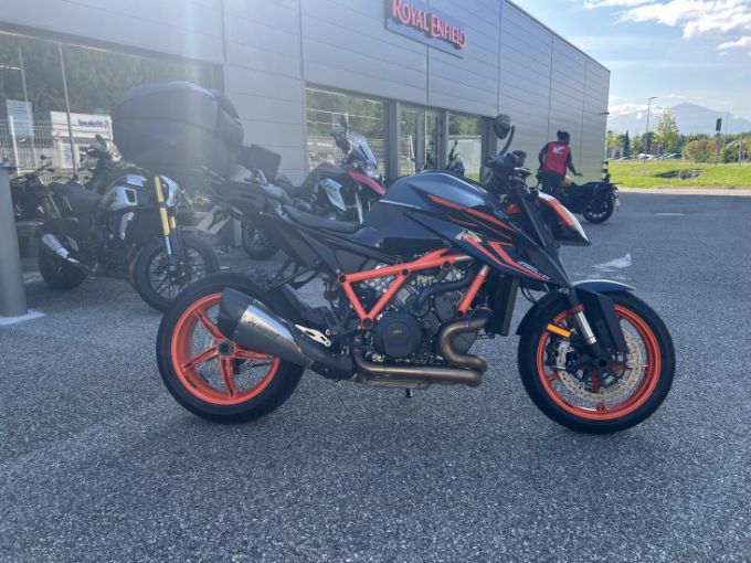 KTM 1290 SUPER DUKE R 4