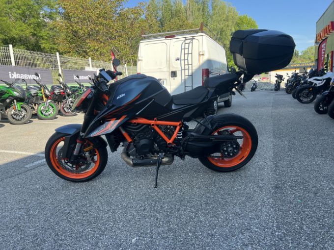 KTM 1290 SUPER DUKE R 4