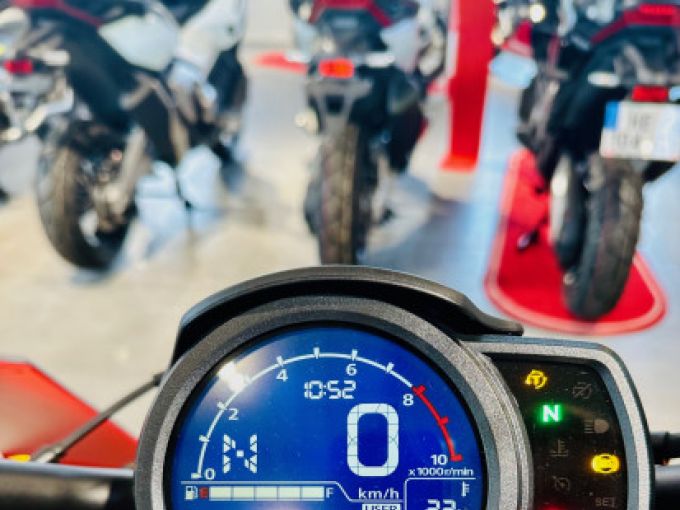 HONDA CMX1100 Rebel DCT 4