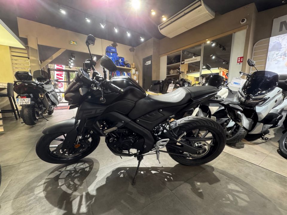 YAMAHA MT-125 ABS 4