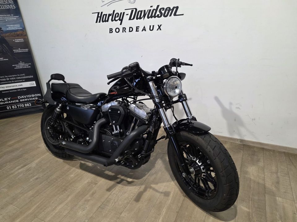 HARLEY-DAVIDSON SPORTSTER FORTY-EIGHT 1200 4