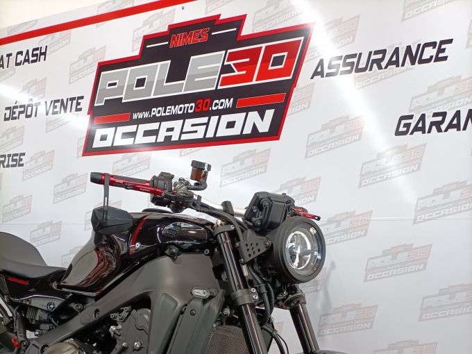 YAMAHA XSR 900 4