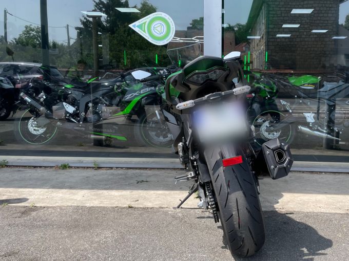 KAWASAKI NINJA 1100 SX SE 4