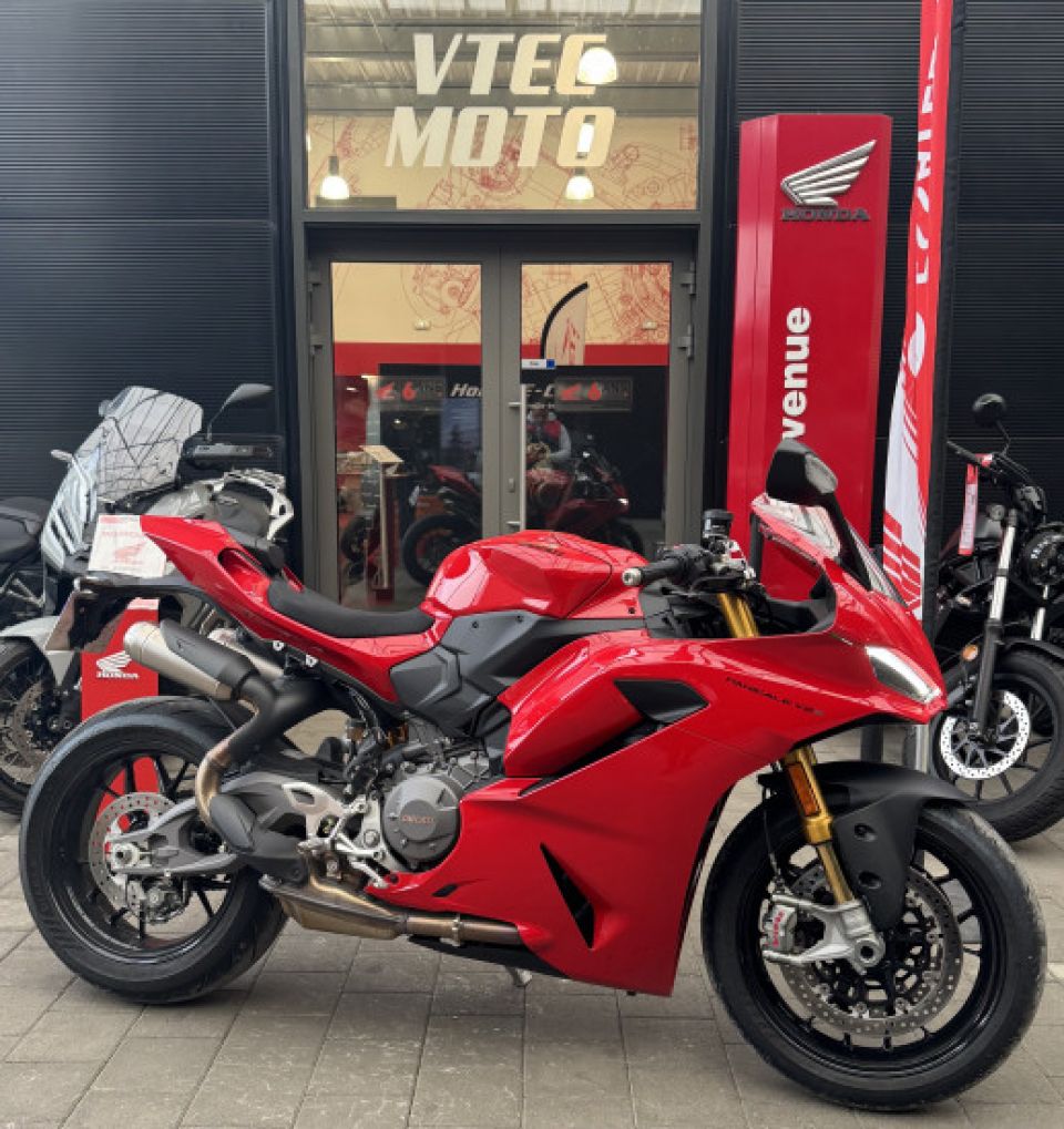 DUCATI PANIGALE V2 S 4