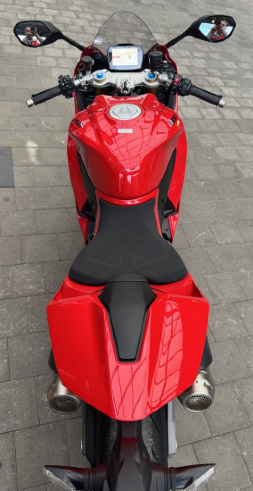 DUCATI PANIGALE V2 S 4