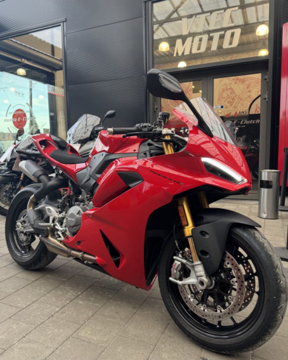 DUCATI PANIGALE V2 S 4