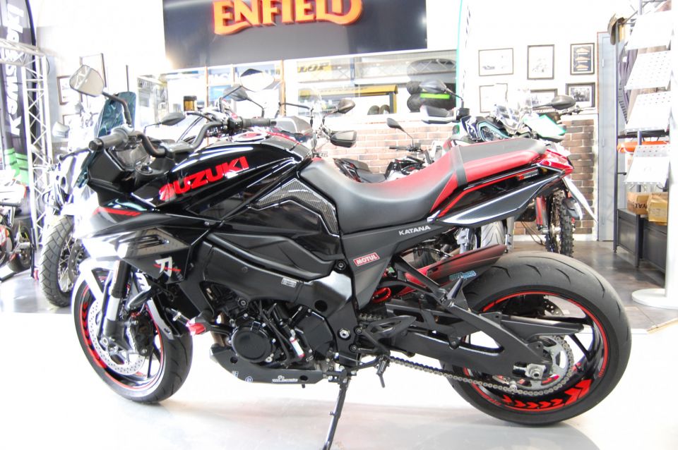SUZUKI KATANA 1000 4