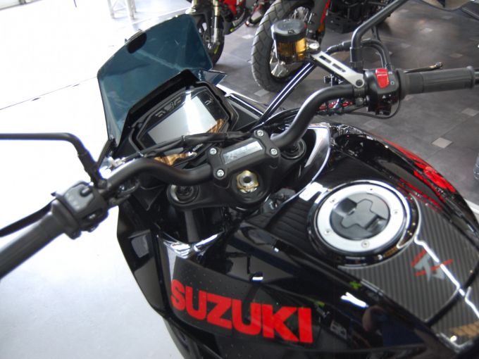 SUZUKI KATANA 1000 4