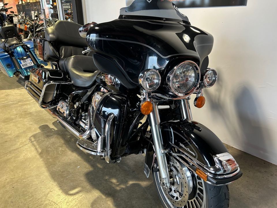 HARLEY-DAVIDSON TOURING ELECTRA GLIDE 1584 ULTRA CLASSIC 4