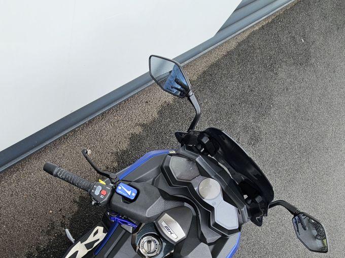 KYMCO AK 550 4